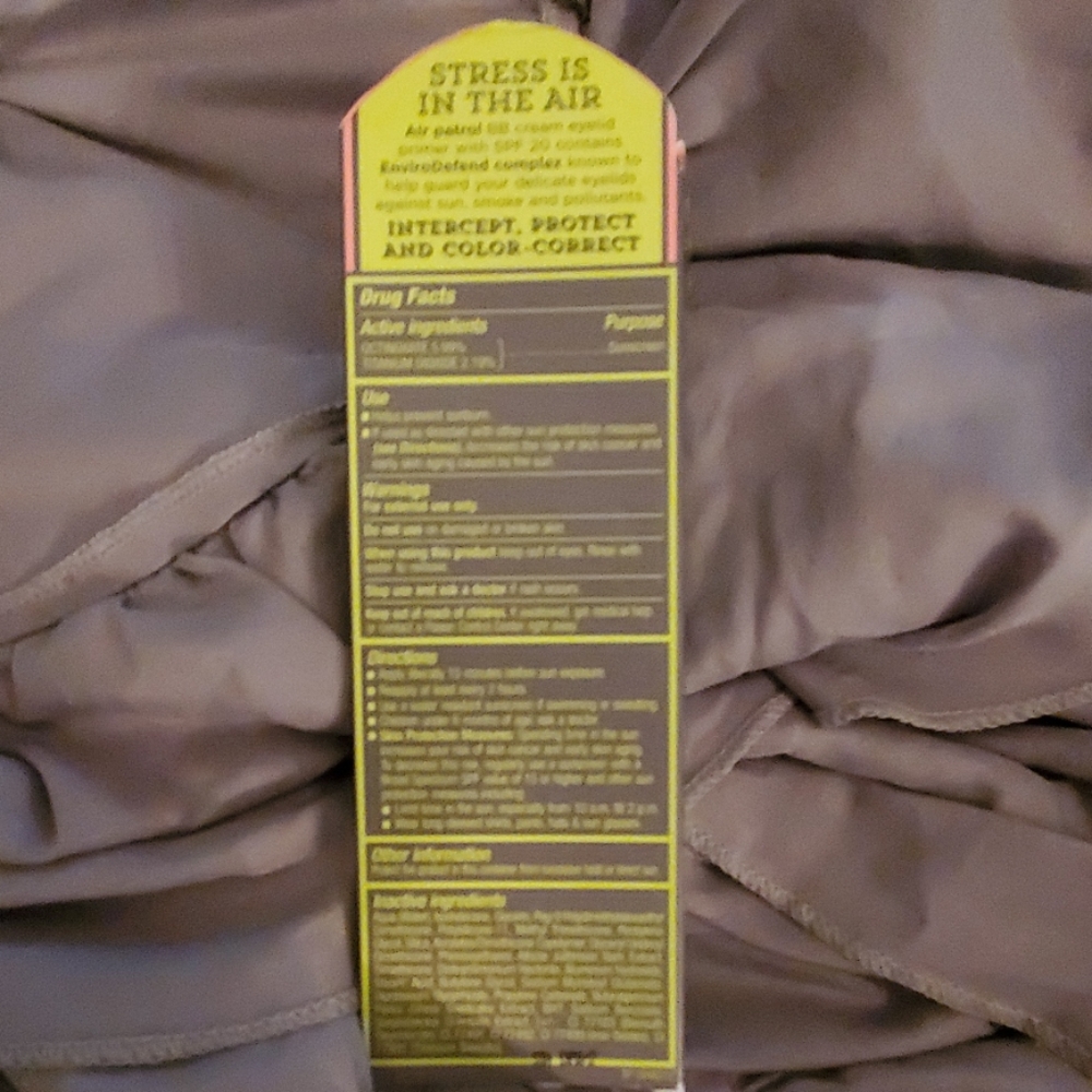 Benefit Air Patrol BB Cream Eyelid Primer - Picture 2 of 2